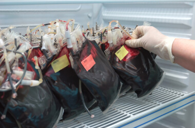 Управление пакетами для крови